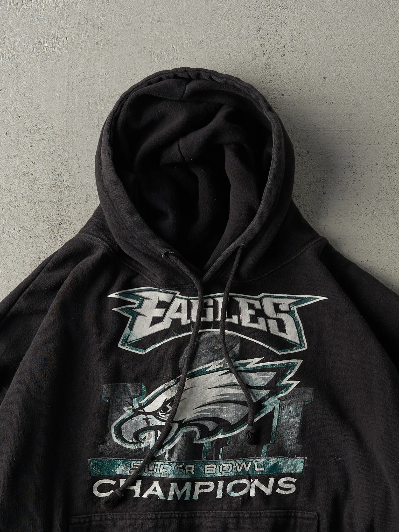 18' Black Super Bowl Champions Philadelphia Eagles Boxy Hoodie (M)